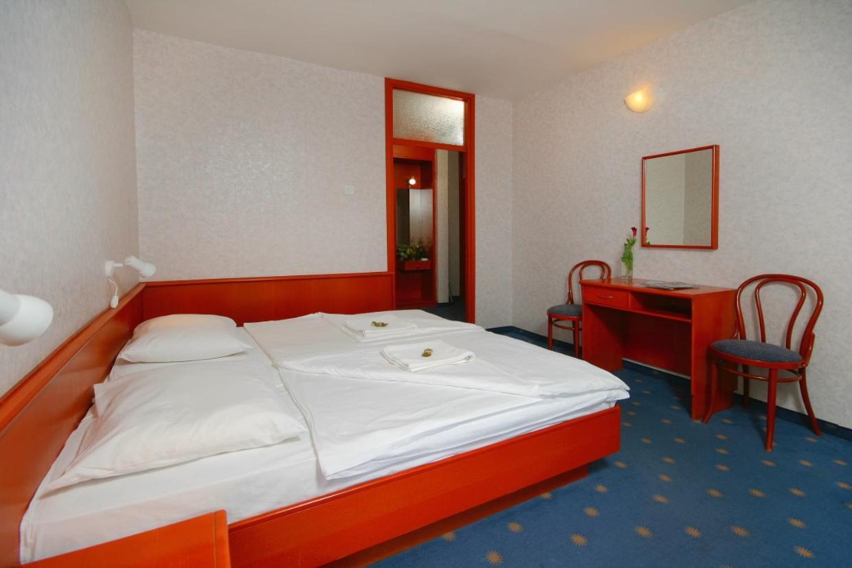 Hotel Laguna Gradac  Dış mekan fotoğraf